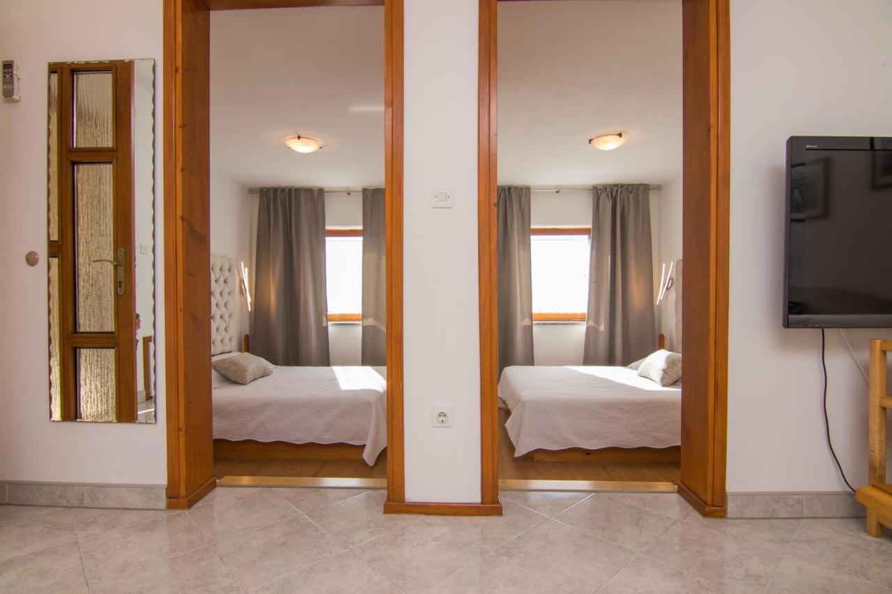 Apartmani Villa Kalinic Njivice Ngoại thất bức ảnh