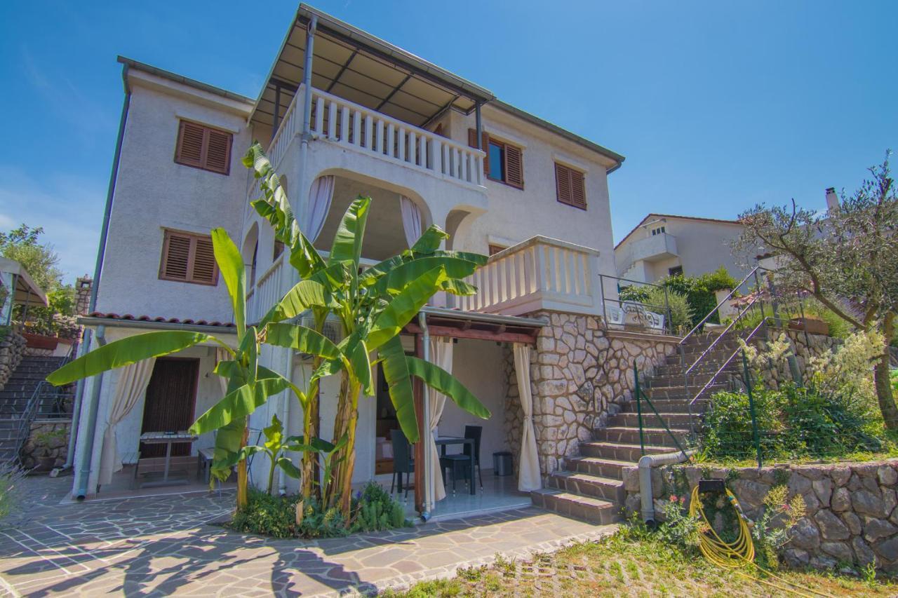 Apartmani Villa Kalinic Njivice Ngoại thất bức ảnh