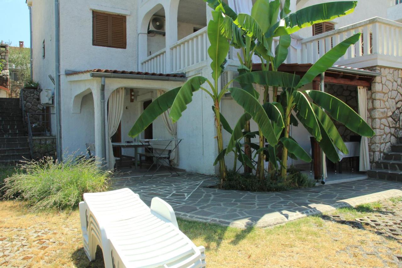 Apartmani Villa Kalinic Njivice Ngoại thất bức ảnh