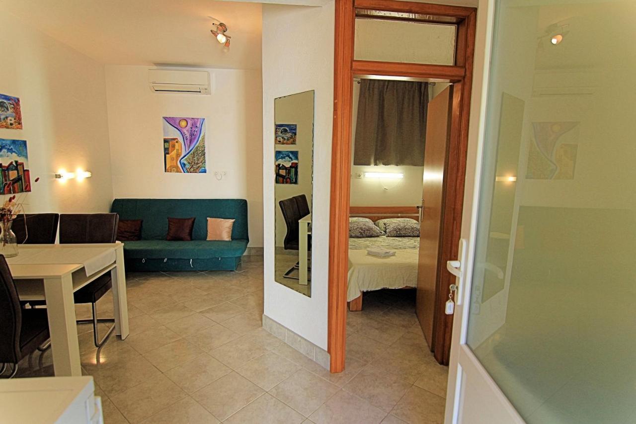 Apartmani Villa Kalinic Njivice Ngoại thất bức ảnh