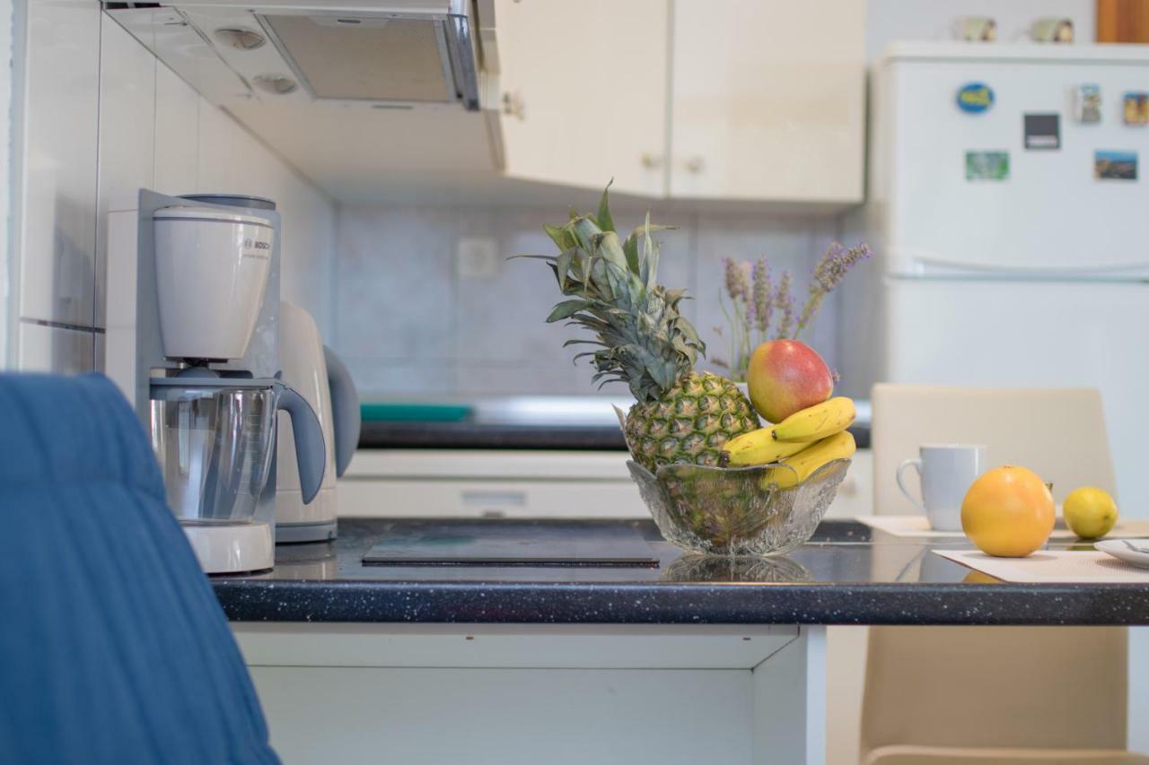 Apartmani Villa Kalinic Njivice Ngoại thất bức ảnh